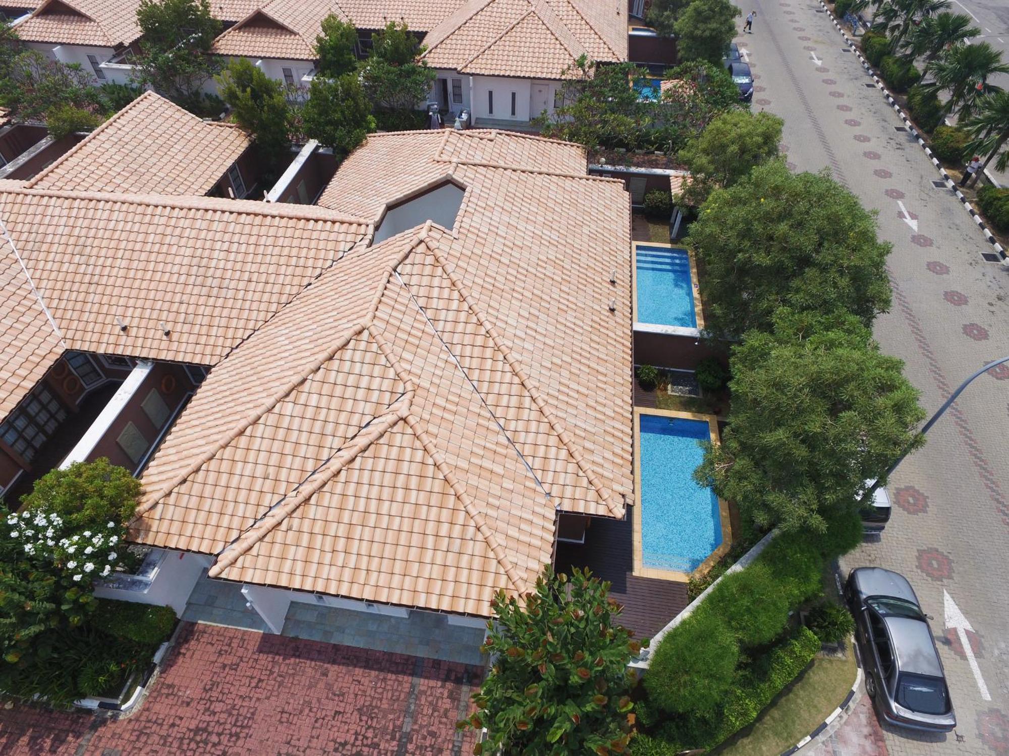 Grand Lexis Port Dickson Hotel Eksteriør billede Residential area in Kota Kinabalu