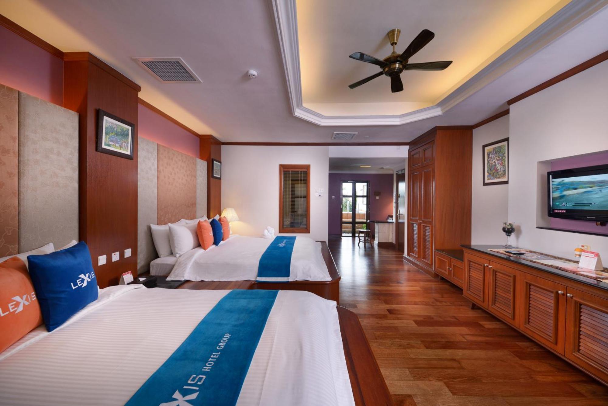 Grand Lexis Port Dickson Hotel Eksteriør billede Deluxe Family Room
